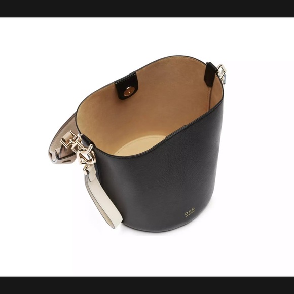 OAD New York Ava Bag (NWOT) paper still on hardware. - Picture 2 of 6